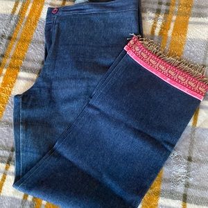 Blue denim capris, Tasso details down the bottom size medium